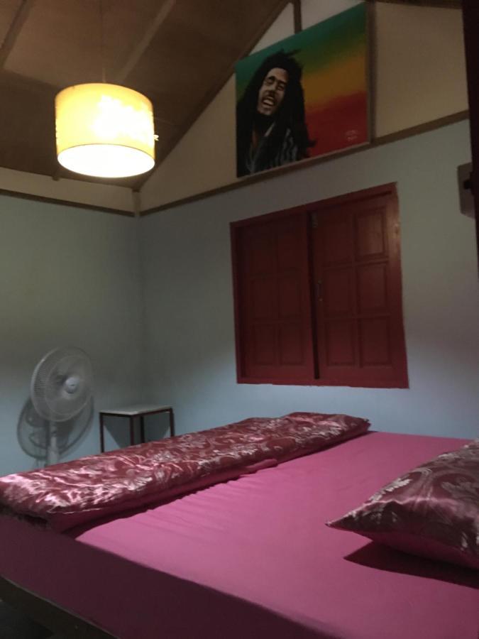 Thong Family Homestay Chiangdao Chiang Dao Exteriör bild