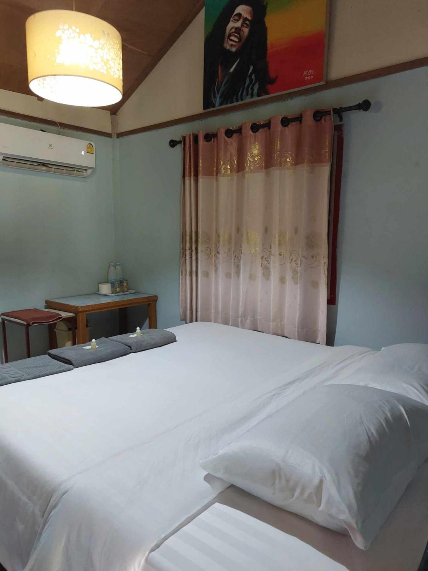 Thong Family Homestay Chiangdao Chiang Dao Exteriör bild
